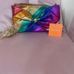 CEZIRA Multicolor Quilted Wristlet